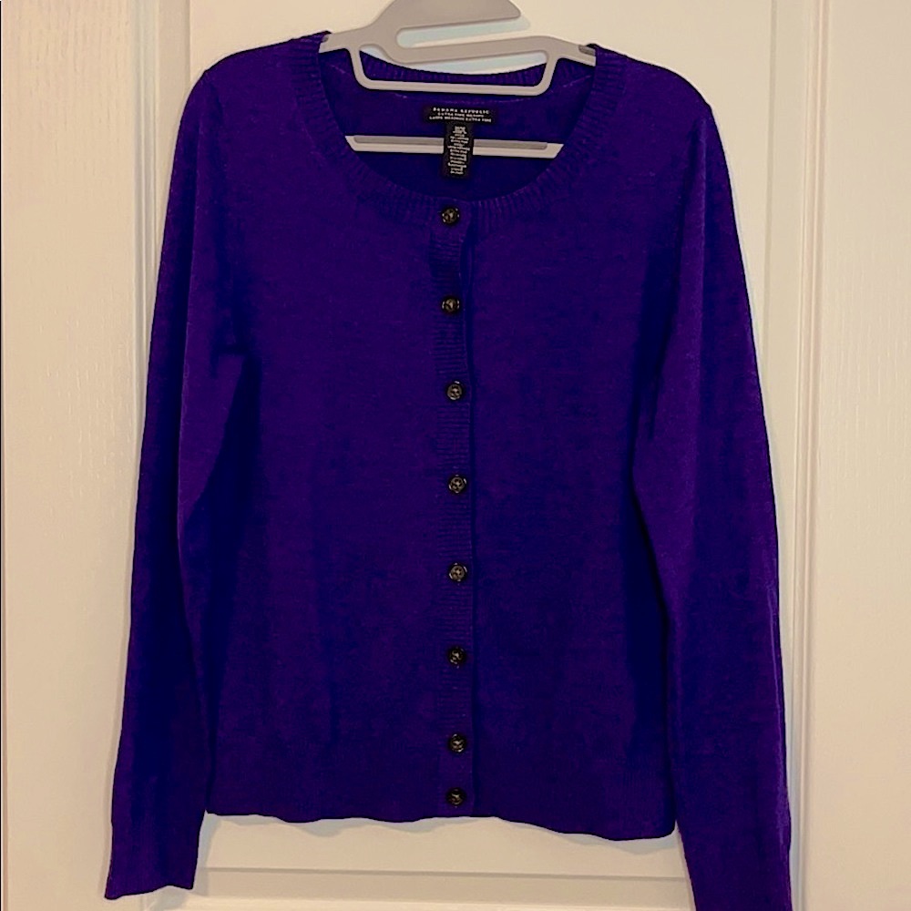 Banana Republic cardigan 100% merino wool